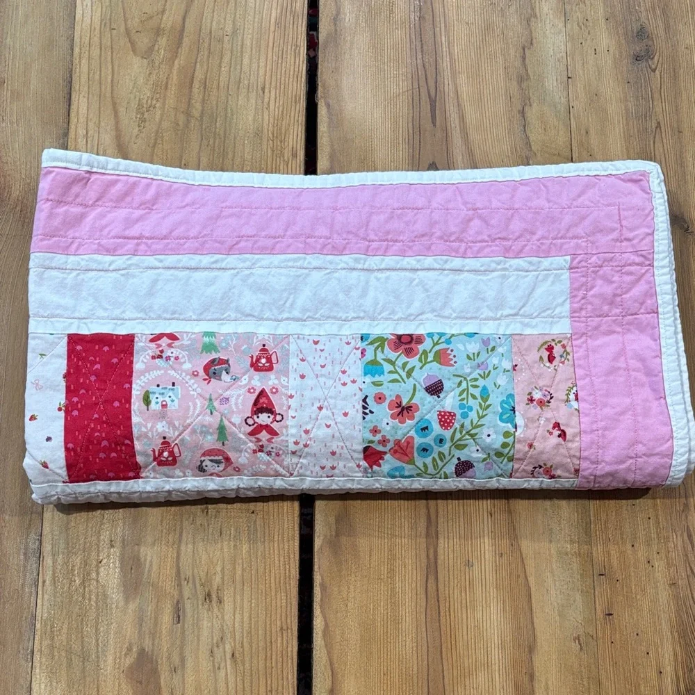 LITTLE RED RIDING HOOD Quilting Square Baby Blanket Girl